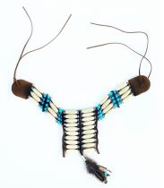 Náhrdelník indiánský s peřím - Apač - Čelenky, věnce, spony, šperky