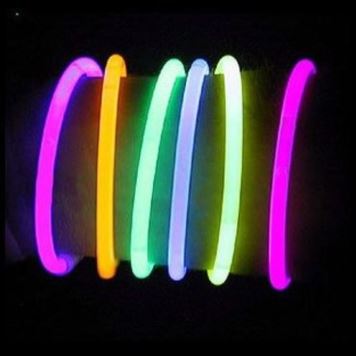 Svítící náramek 20 cm -single délka svitu 4-6h.