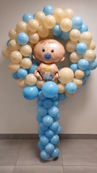 Balonková dekorace - chrastítko - miminko